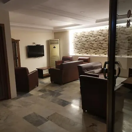 Oezguerhan Otel 3* Side