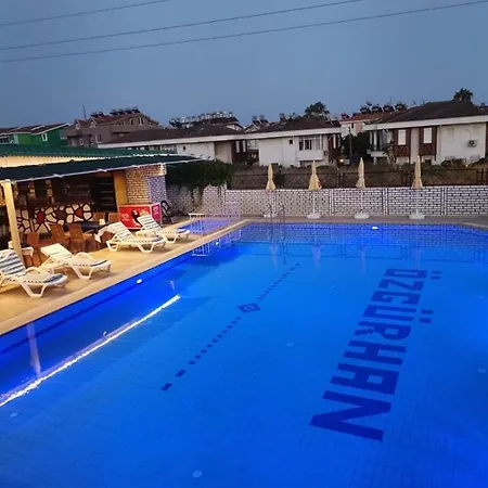 Oezguerhan Otel 3*