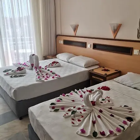 Oezguerhan Otel