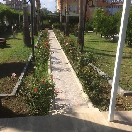 Hotel Oezguerhan Otel Sidé